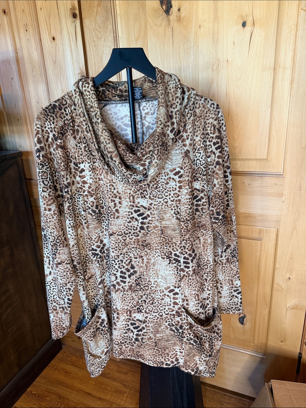 Robert Louis Brown & Tan Leopard Print Top